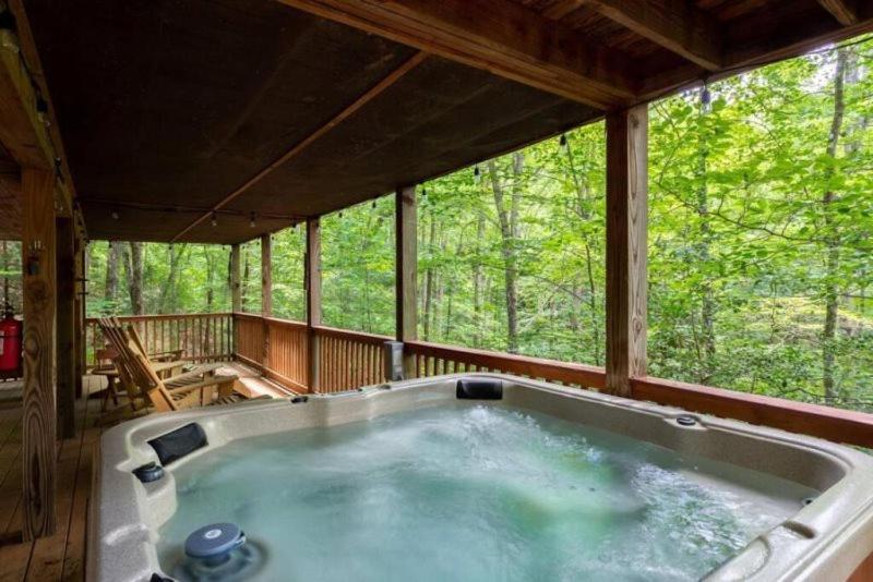 블루리지 Mountain Spirit Cabin - Fireplace And Hot Tub 빌라 외부 사진